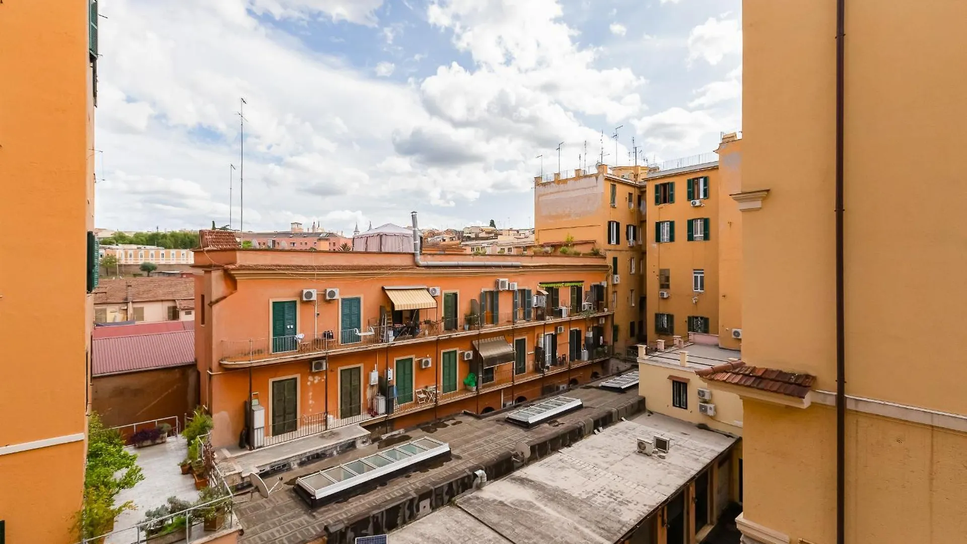 Apartment Casa Di Zio Colosseo Rome