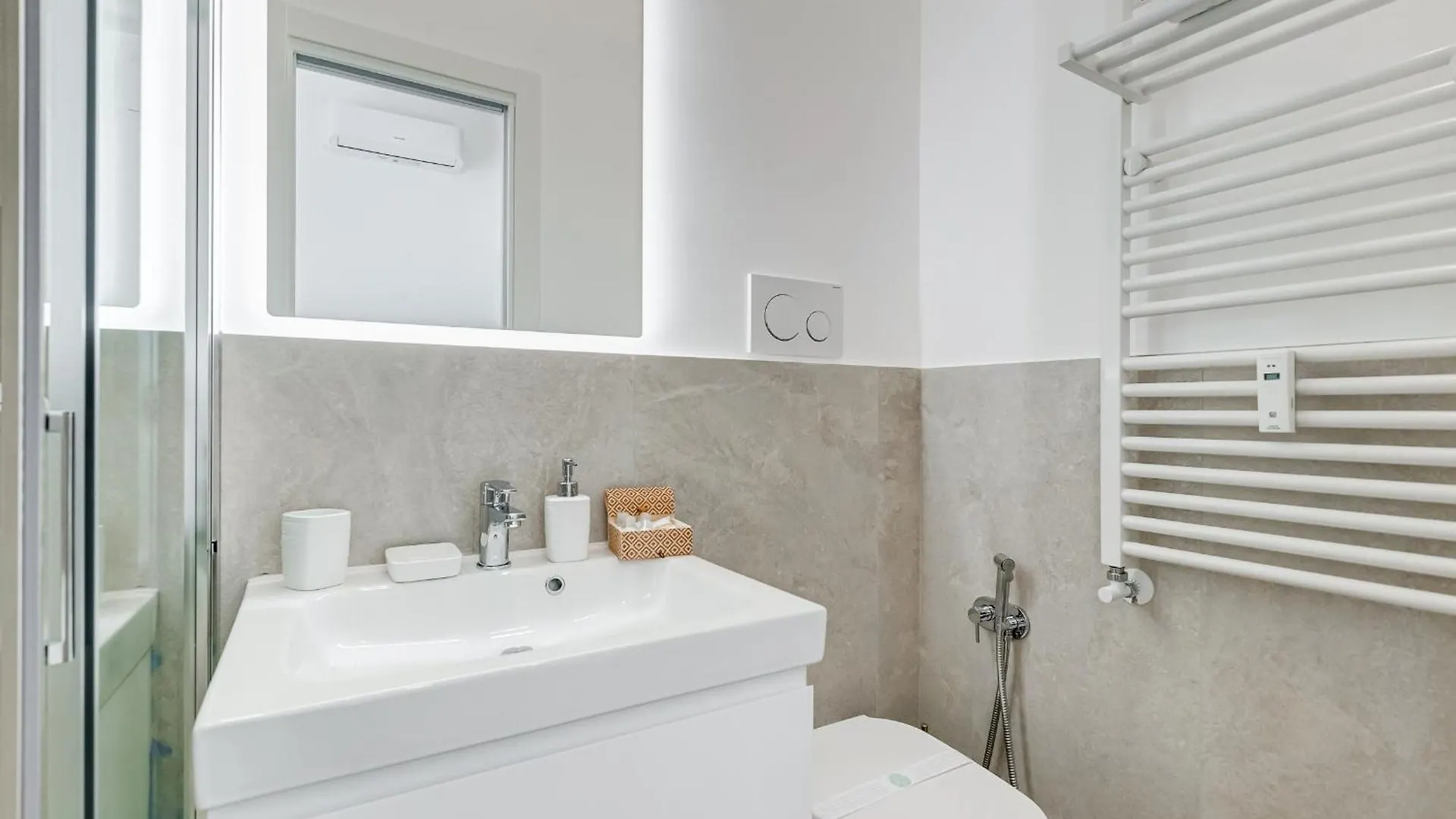 Apartment Casa Di Zio Colosseo Rome Italy