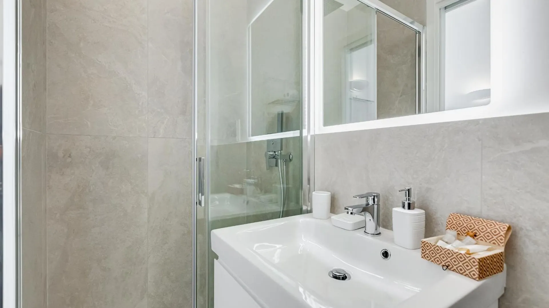 Apartment Casa Di Zio Colosseo Rome