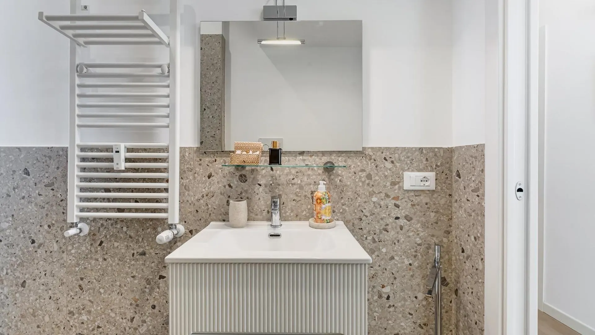 Apartment Casa Di Zio Colosseo Rome Italy